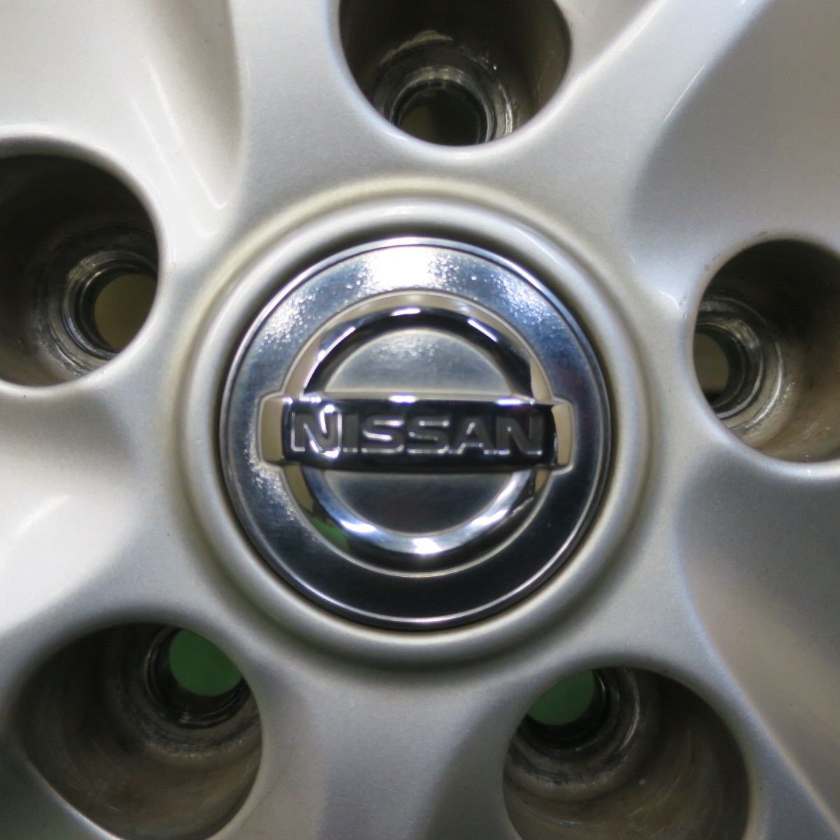 日産 C26 セレナ ハイウェイスター 純正 195/60R16 C26セレナ ハイウェイスター後期 純正アルミホイール&タイヤ 195