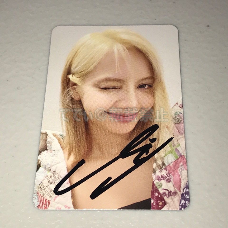 BLACKPINK リサ 直筆サイン「BORN PINK」購入特典カード BLACKPINK リサ 直筆サイン「BORN PINK」購入特典カードの通販