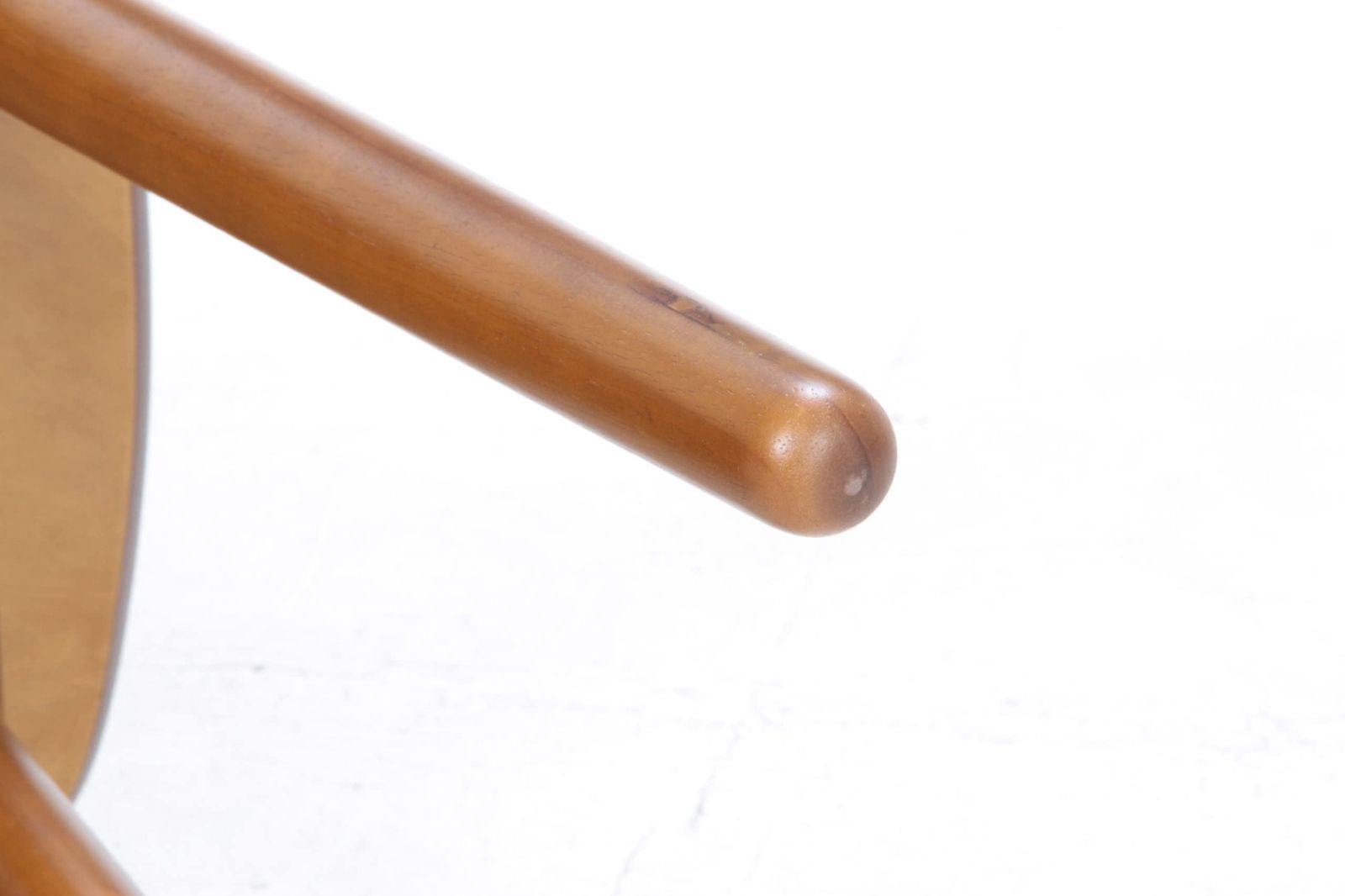 ダークブラウン