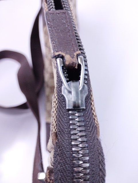N489 [人気] GUCCI グッチ ショルダーバッグ ブラウン 110054 204991
