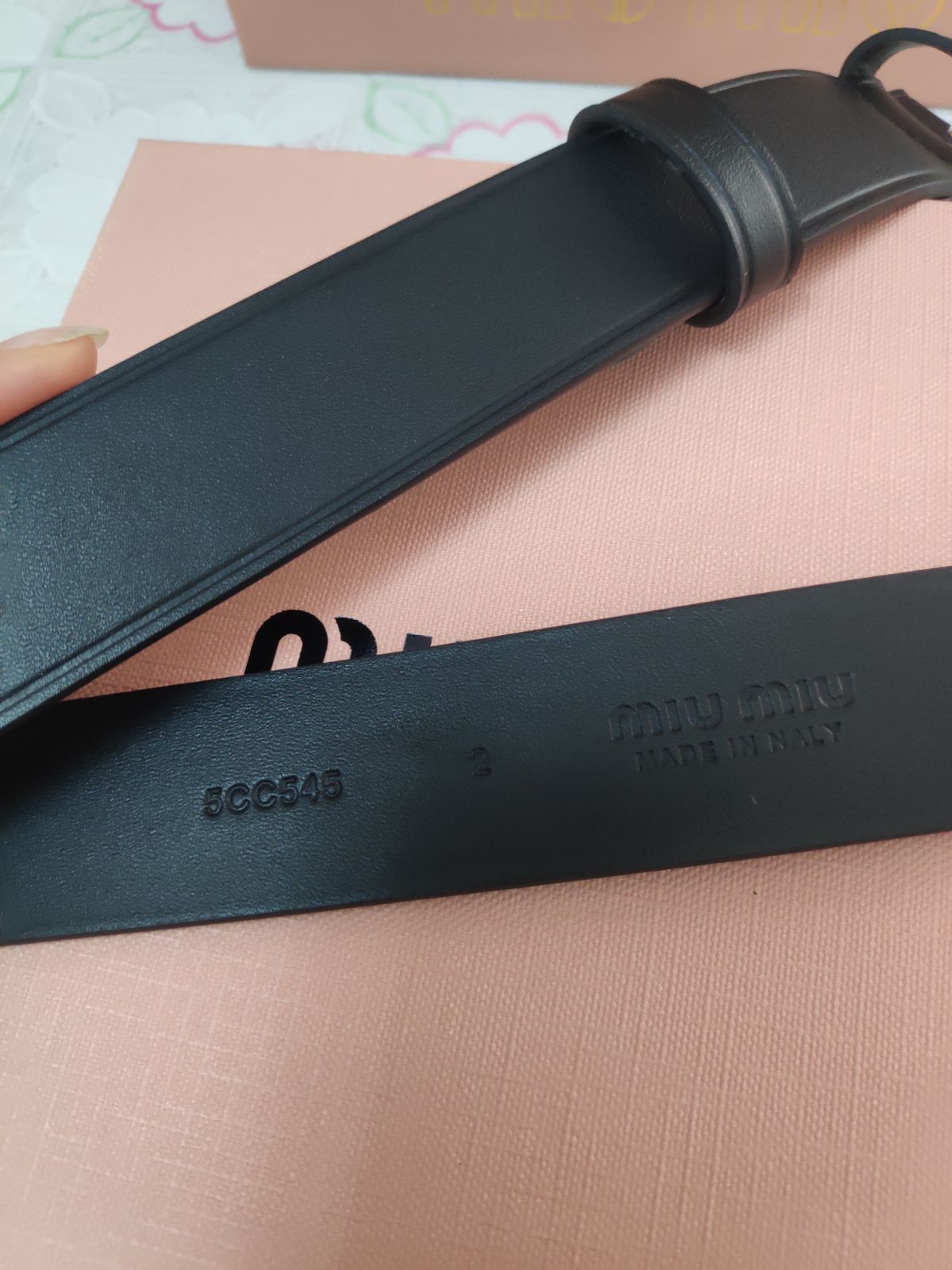 ミュウミュウ ロゴ ナッパレザーベルト 美品 ミュウミュウ ロゴ ナッパレザーベルト 美品 レディース - 小物