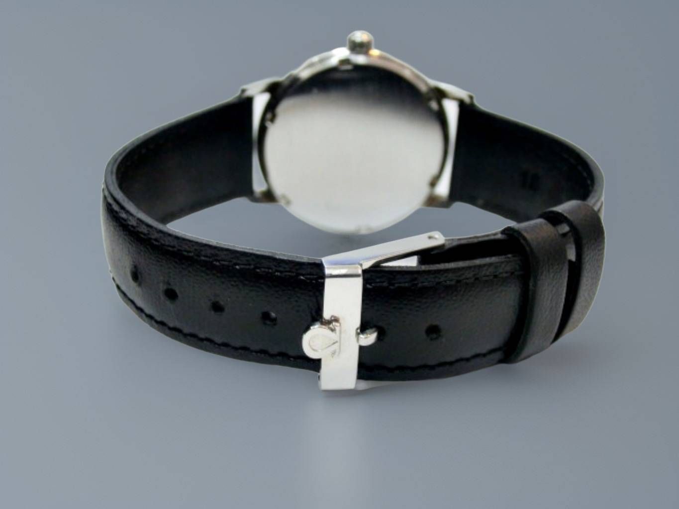 美品 OMEGA Geneve ジュネーブ 135.011 Cal.601 Omega Geneve 135.011 WITH OMEGA BOX – Perpetual Watch Lover