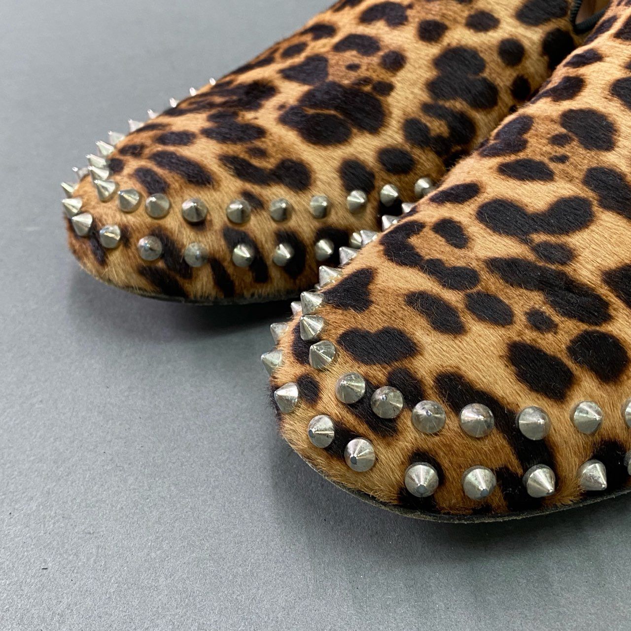 Christian Louboutin ハラコレオパード柄 フラットシューズ