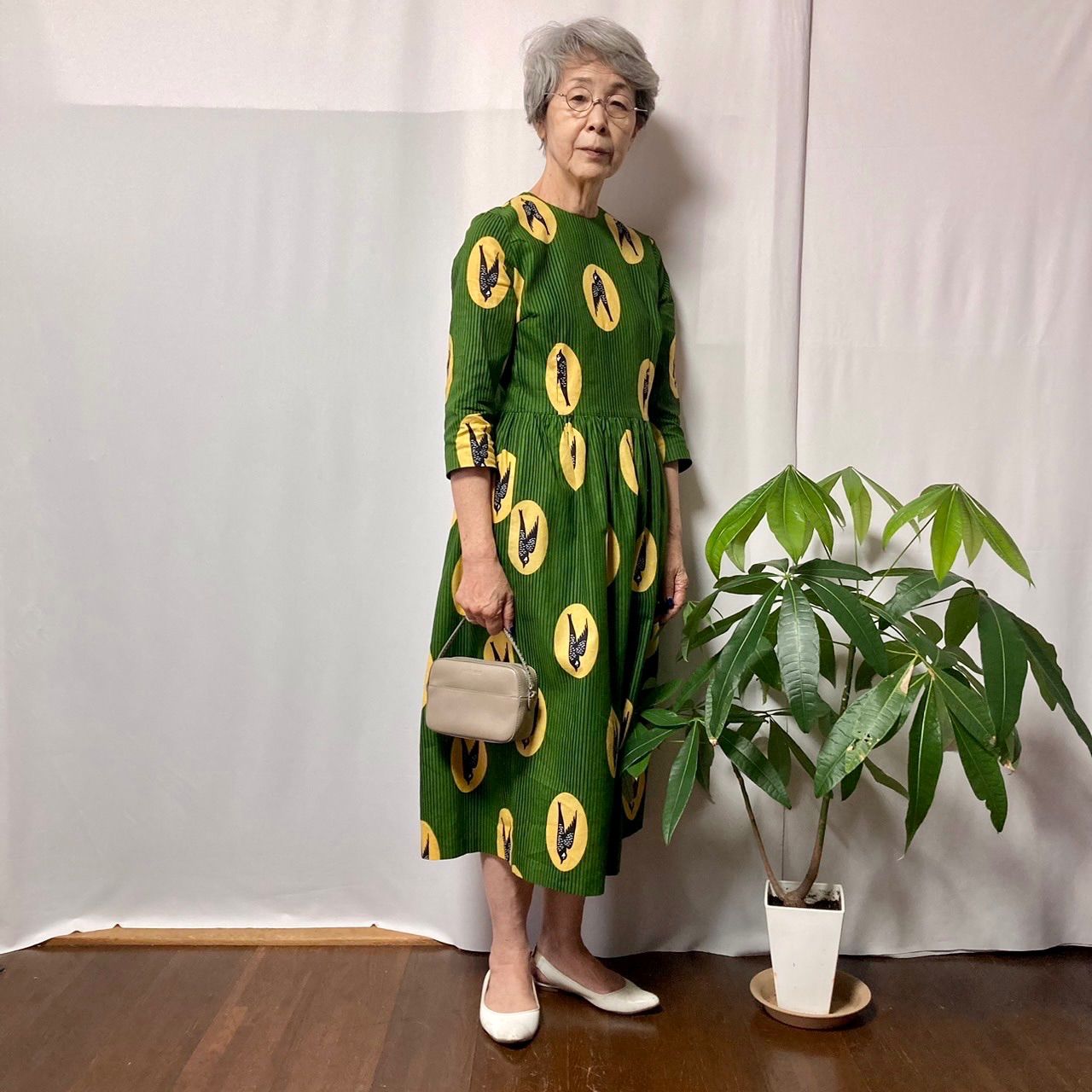 アフリカ布 ツバメ柄 七分袖ミモレ丈 クラッシックワンピース - メルカリ