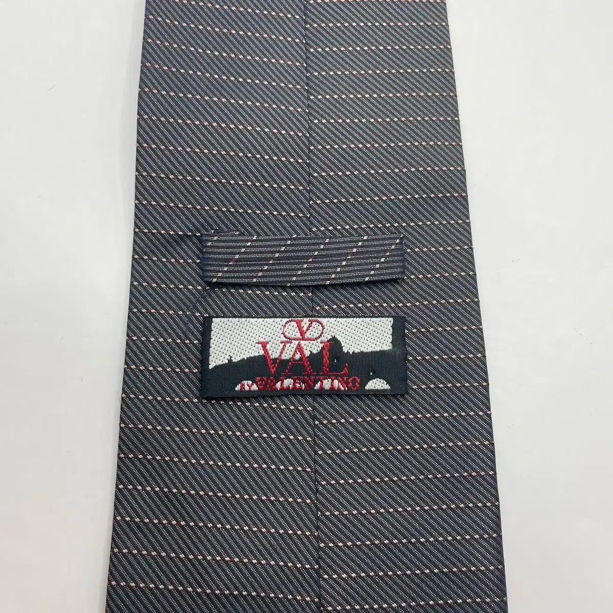 美品 VALENTINO ヴァレンティノ ナロータイ ブラックウール 無地 美品 VALENTINO ヴァレンティノ ナロータイ ブラックウール 現行