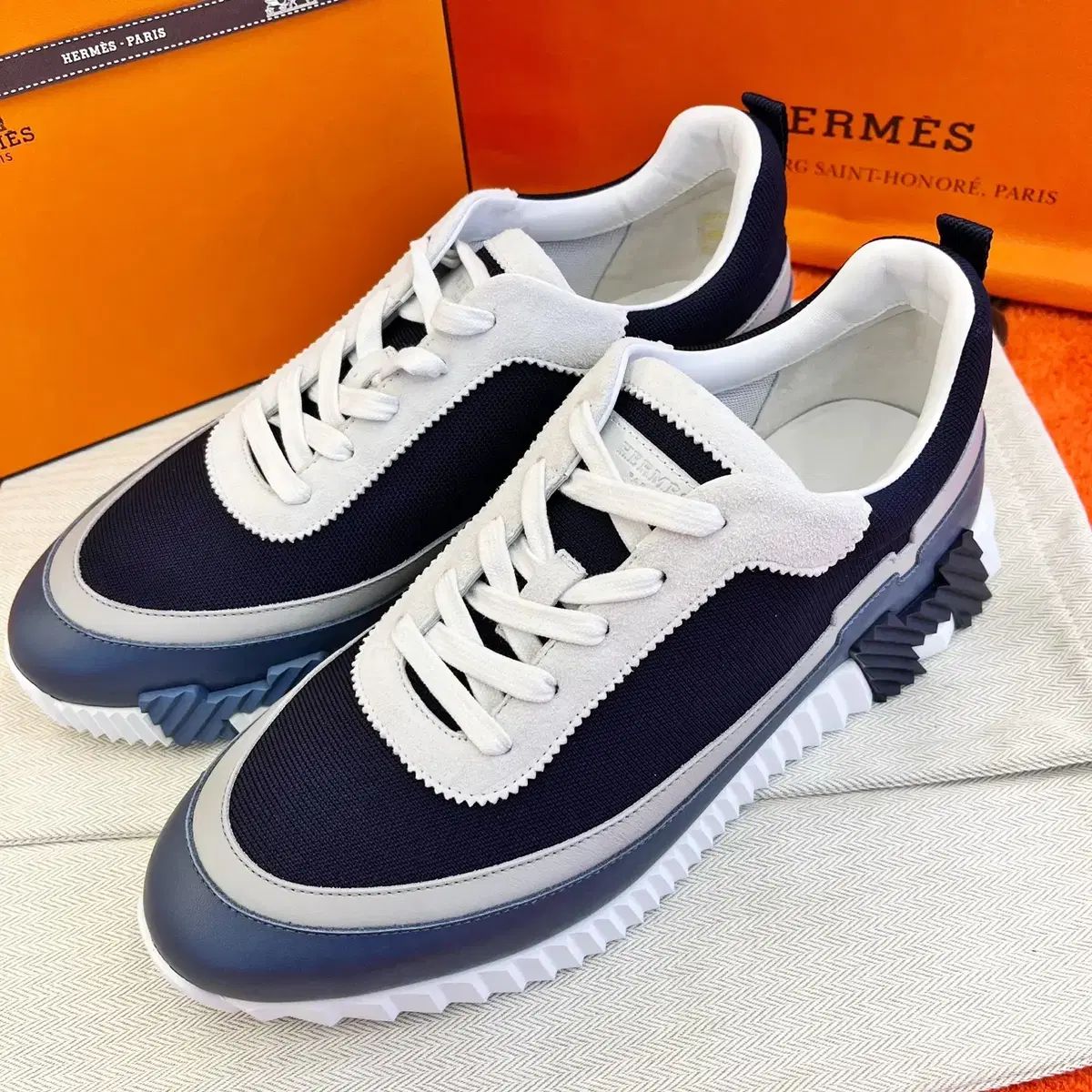 TT ショップ| 日フルセット HERMES エルメス バウンシング スニーカーズ マルチ マリン 42 サイズ