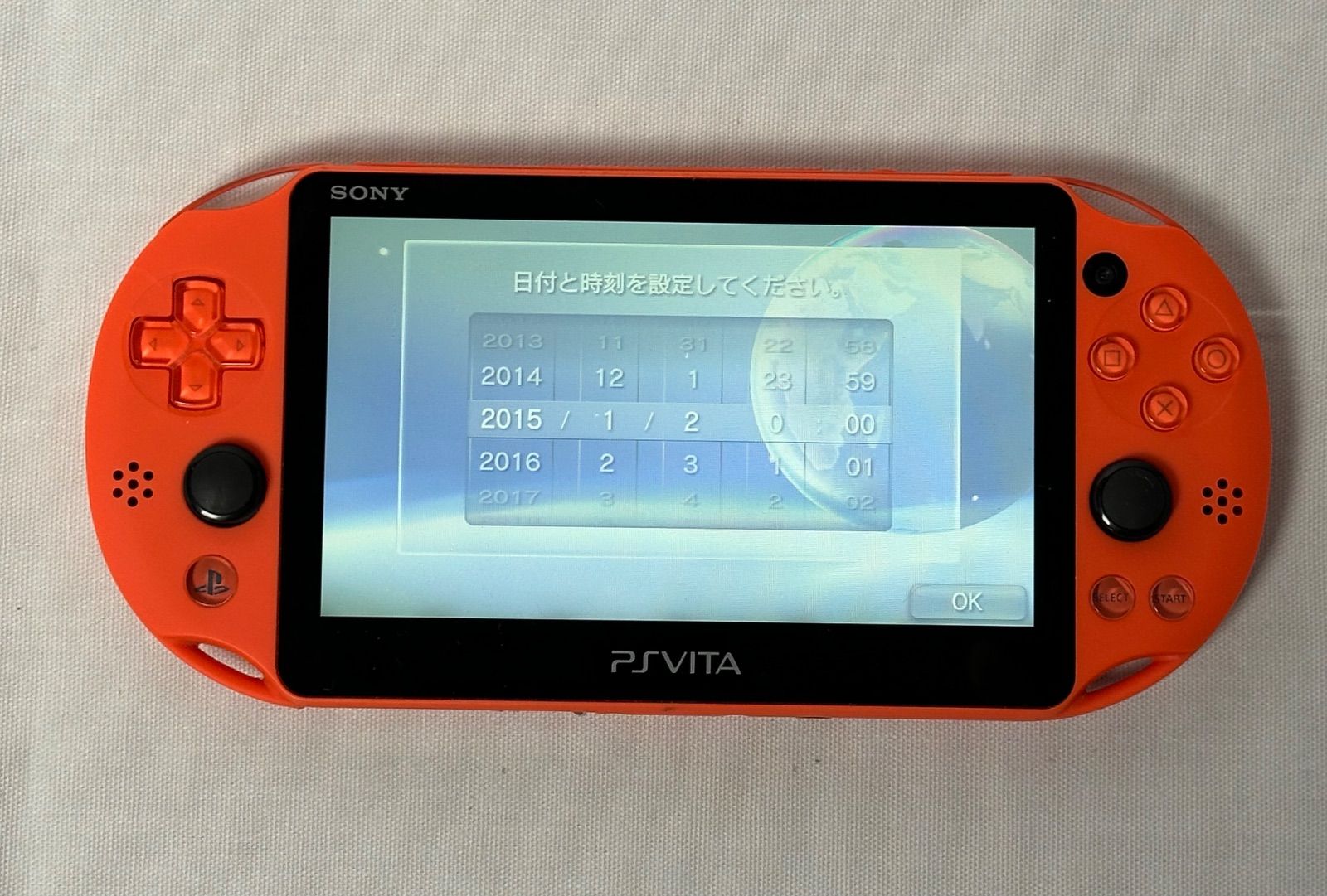 【極美品】PSVITA PCH-2000 オレンジ 中古】PlayStation Vita Wi-Fiモデル ネオンオレンジ PCH-2000ZA