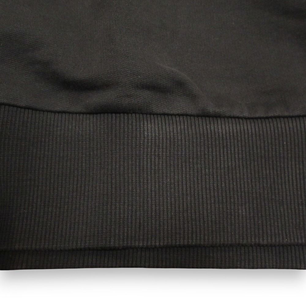 プルオーバーパーカー