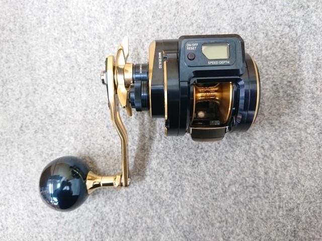 中古】 ダイワ 21ソルティガIC 300L ベイトリール 左ハンドル
