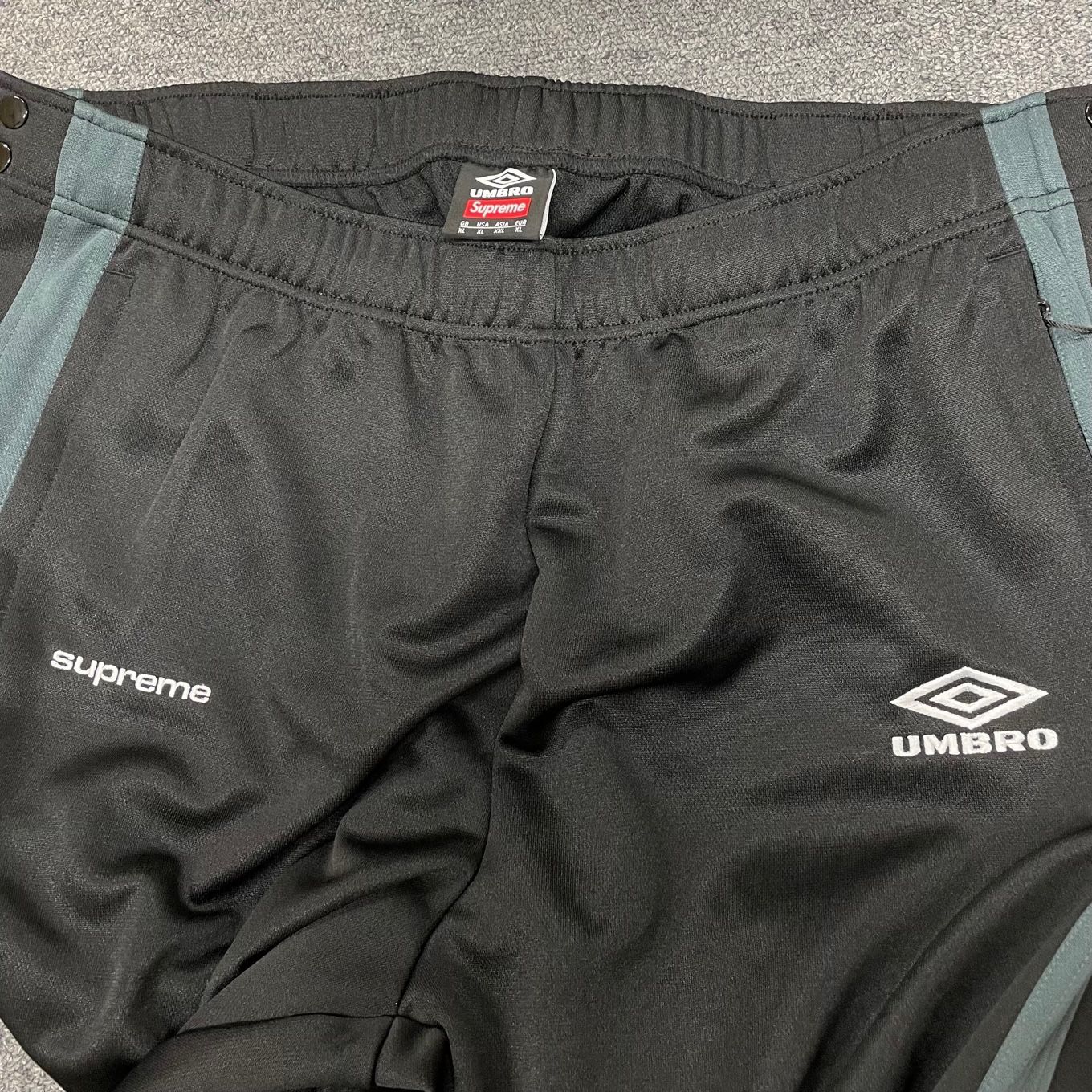 supreme パンツ アンブロコラボ XL