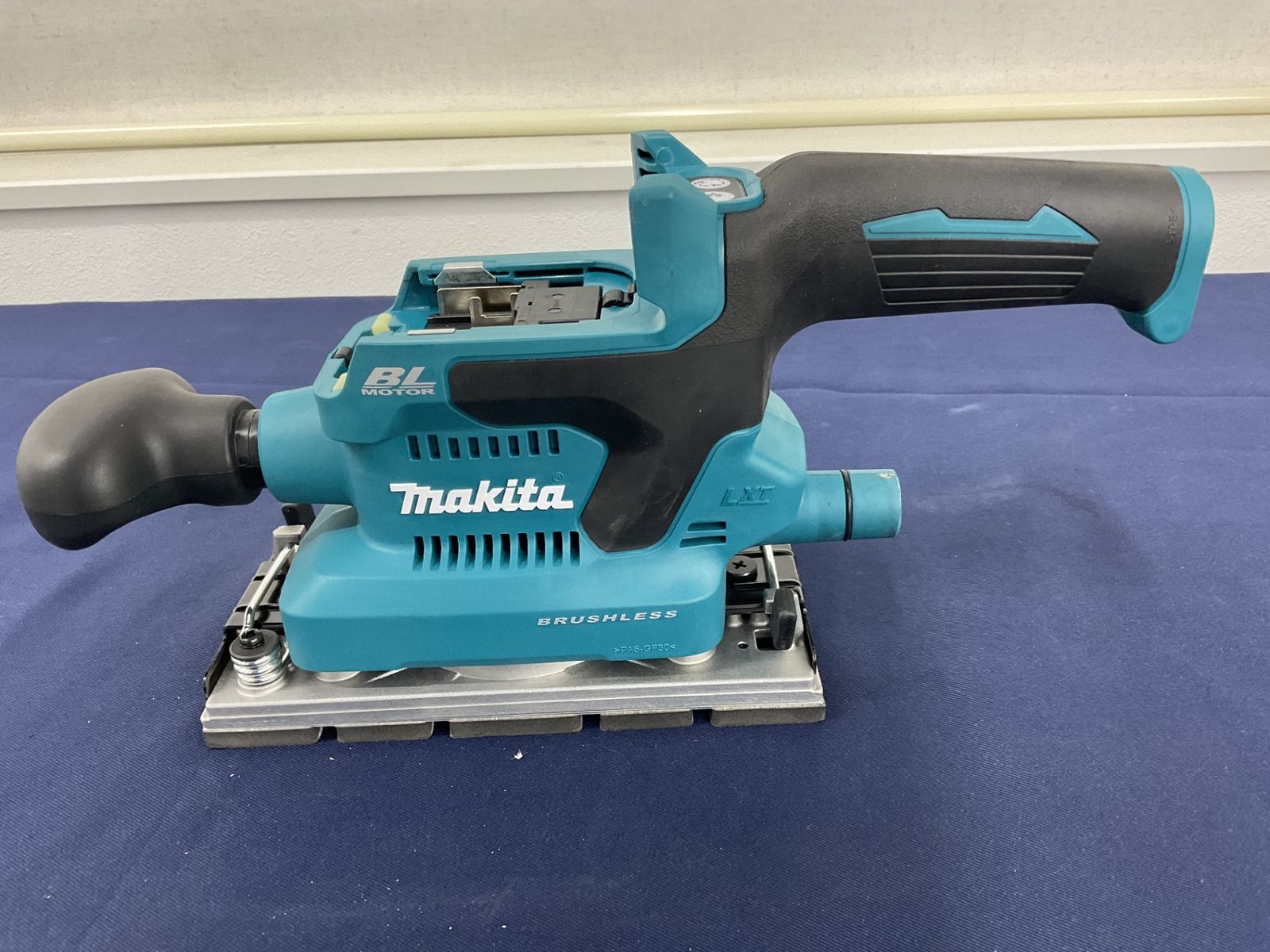 マキタ makita コードレス仕上サンダー BO380DZ 八尾店