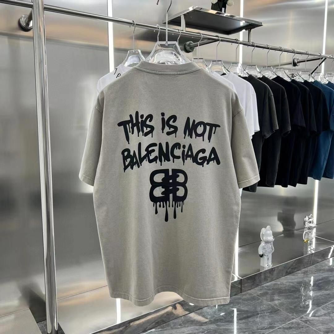 Balenciaga バレンシアガBBグラフィティラウンドネック半袖 Tシャツ