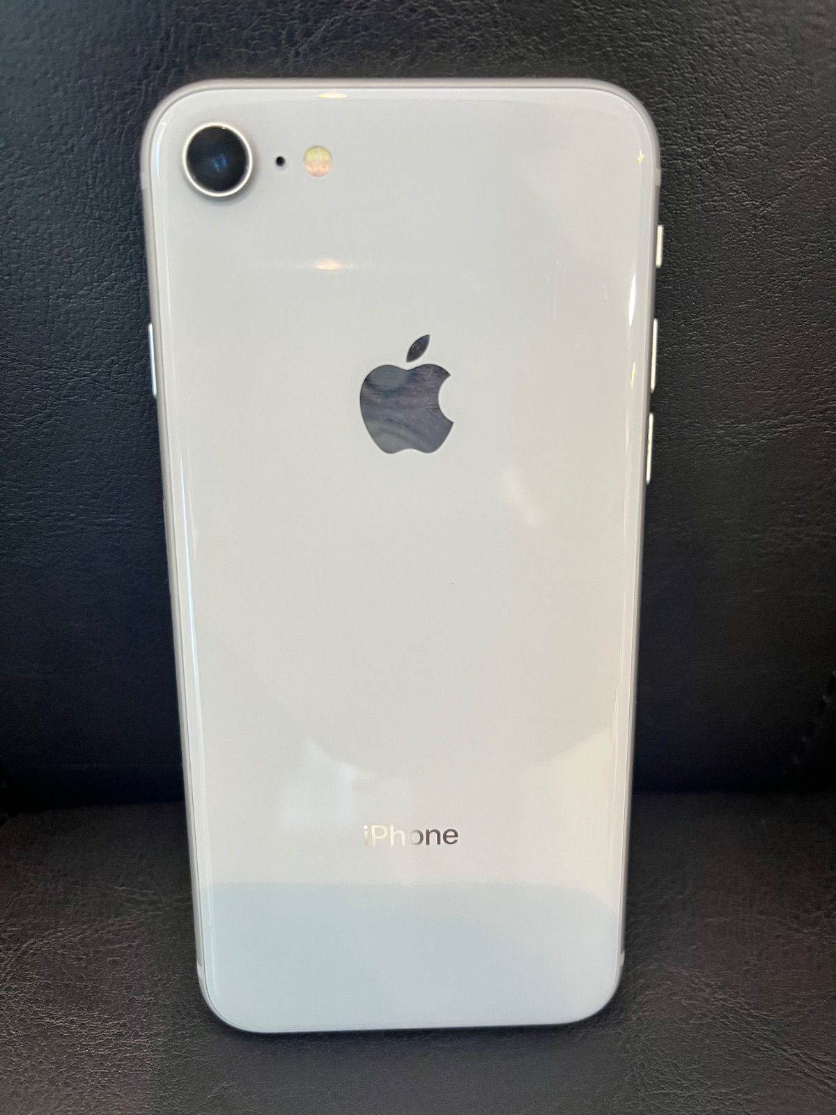 SIMフリー／美品！iPhone 8 64GB ホワイト 本体 動作良好