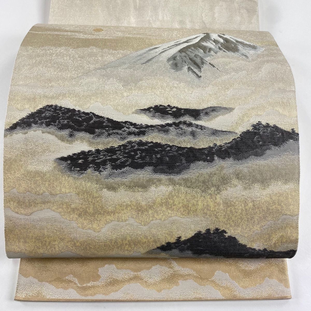 袋帯 美品 名品 じゅらく 落款 横山大観 神嶺富士山 雲海 箔