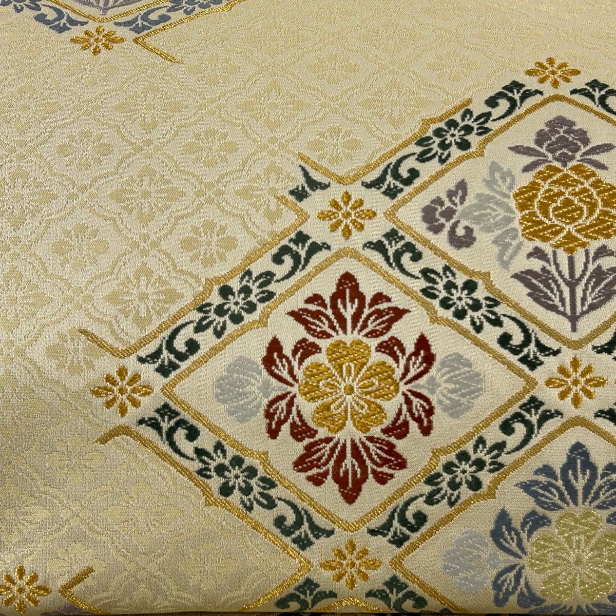 金糸 唐織