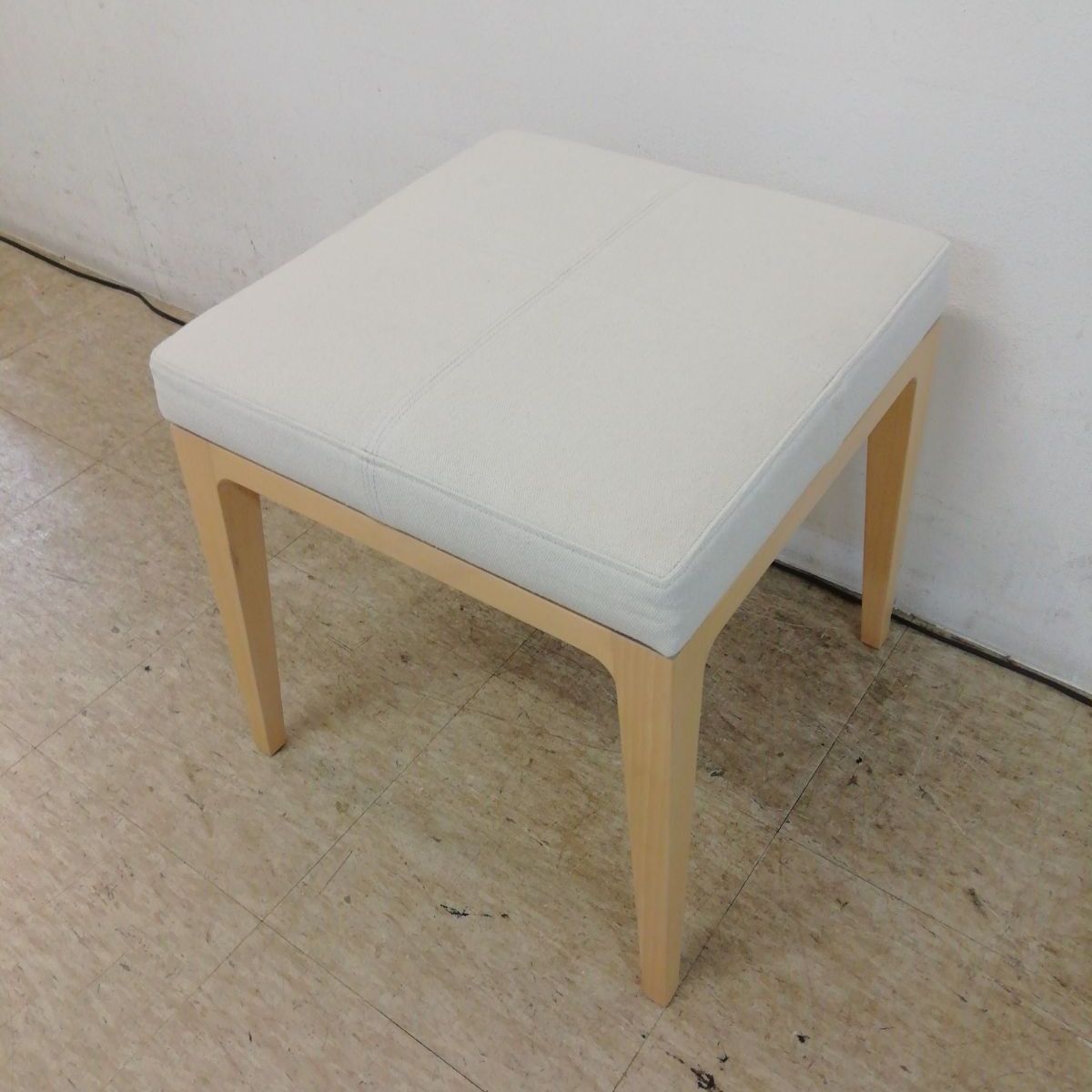 Time＆Style Hugo スツール 展示品 GC｜タイム アンド スタイル