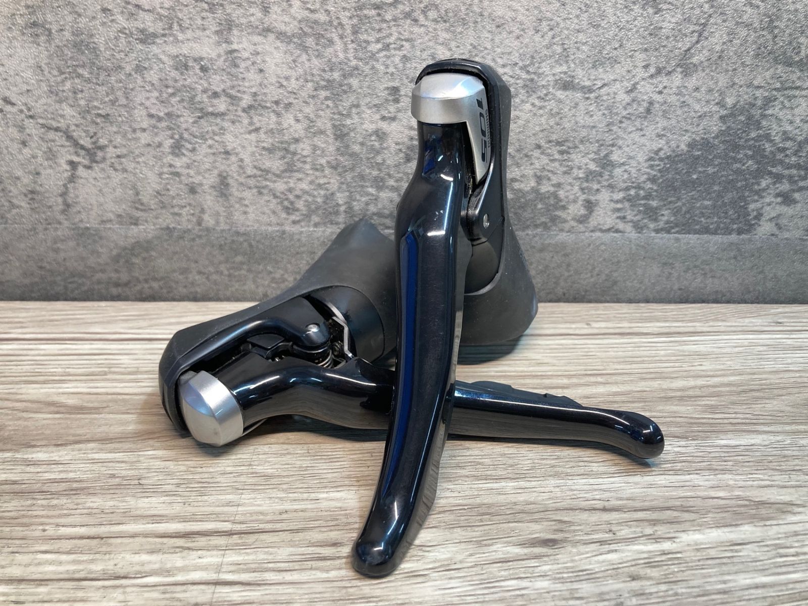 シマノ　STI レバー　5800 Amazon.co.jp: SHIMANO(シマノ) STIレバー 105 左右セット