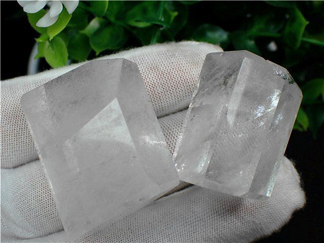 AAA級☆天然水晶原石B81B3/143B06D AAA級天然水晶原石B85B3/13B33C - メルカリ
