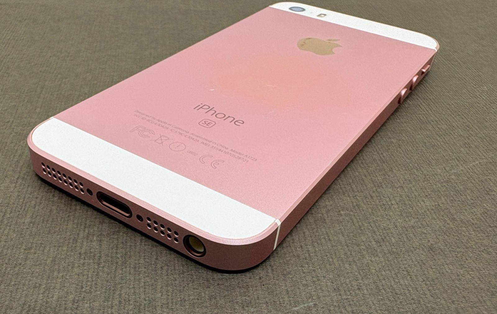 iPhone SE 第1世代 ローズゴールド iPhone SE（第1世代） SIMフリー iPhoneSE 32GB ローズゴールド