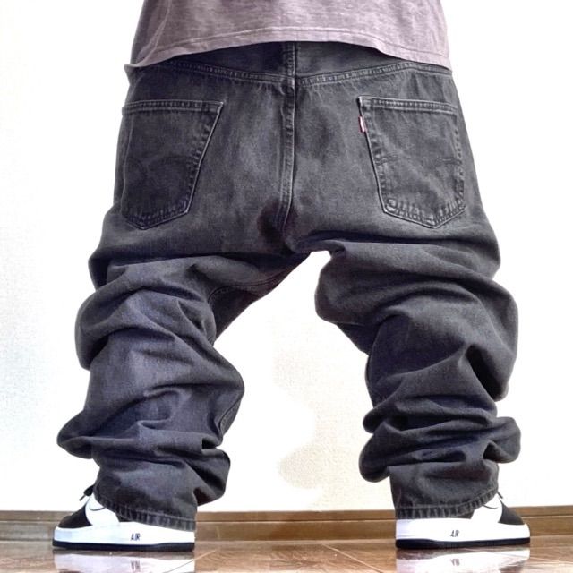 Levi's 550 ブラックデニム大 ワイドテーパード極太Gパン バギーW44 Levi's 550 ブラックデニム大 ワイドテーパード極太Gパン バギー