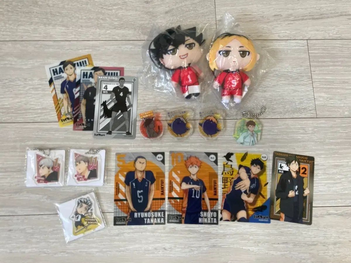 ハイキュー グッズ まとめ売り ハイキュー 黒尾鉄朗 月島蛍 缶バッジ