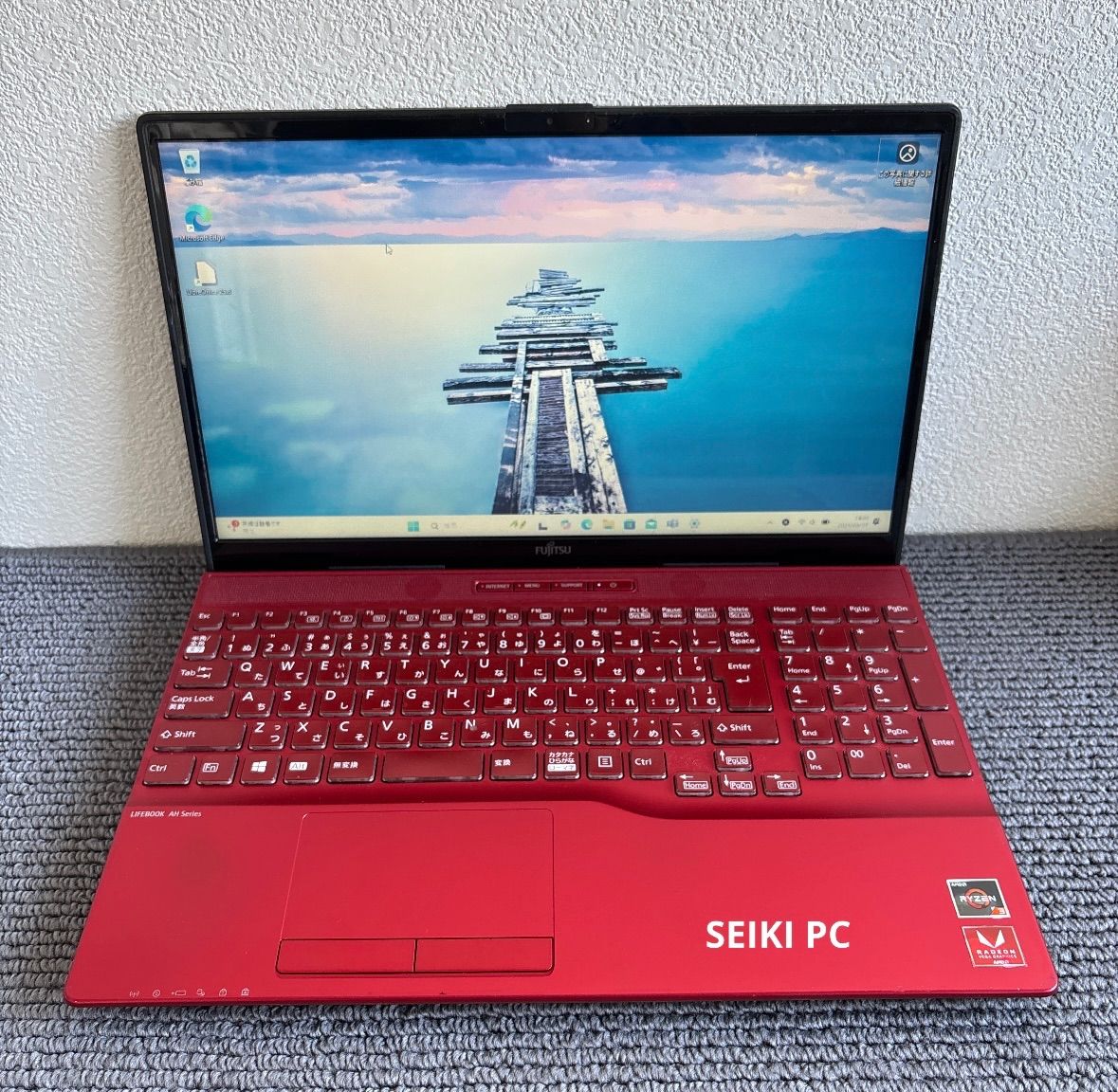 富士通lifebook AH43/E1 AMD Ryzen 3 3300U メモリ4GB SSD 256GB