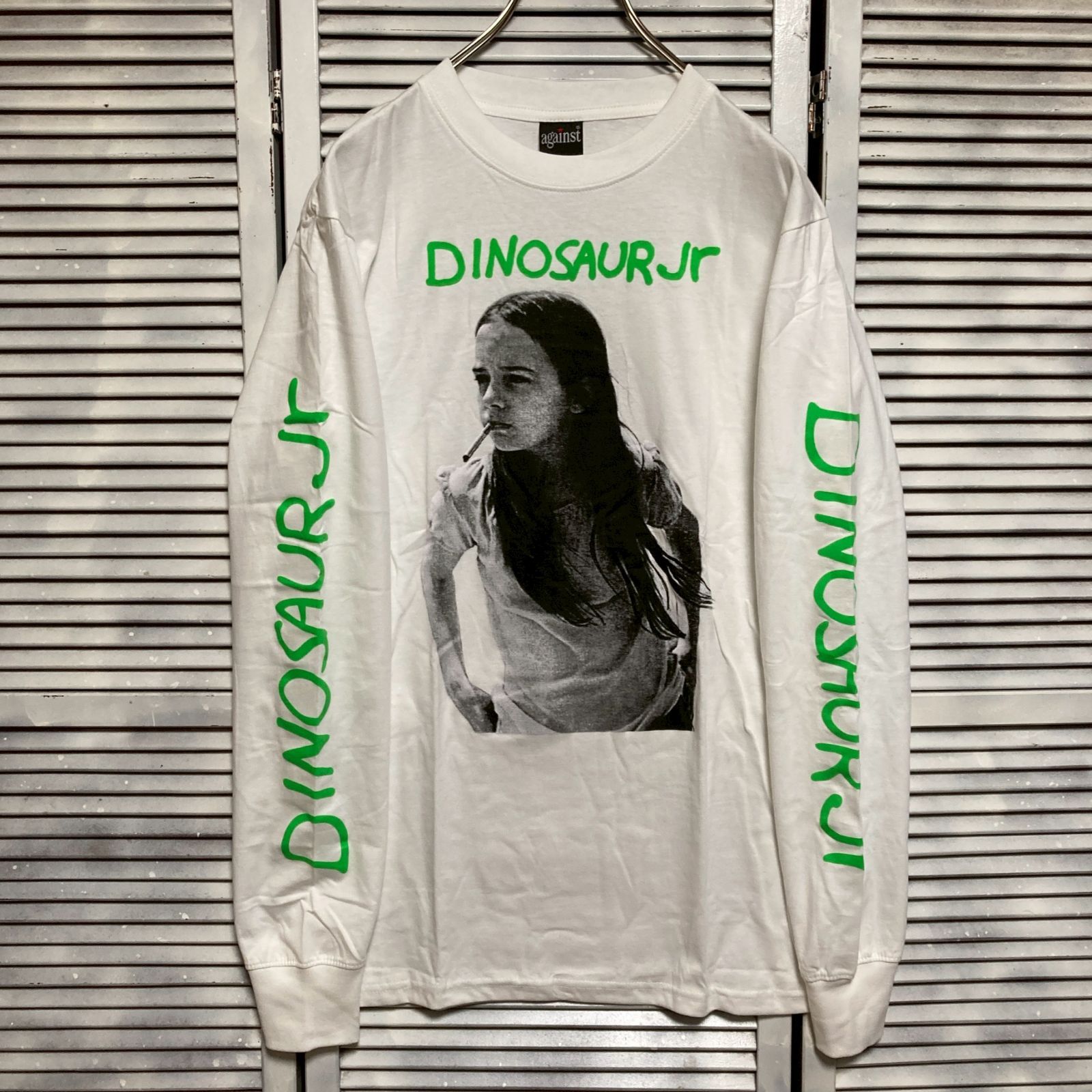 ⭐︎ ダイナソージュニア DINOSAUR Jr 女の子 タバコ 煙草 白 バンド 
