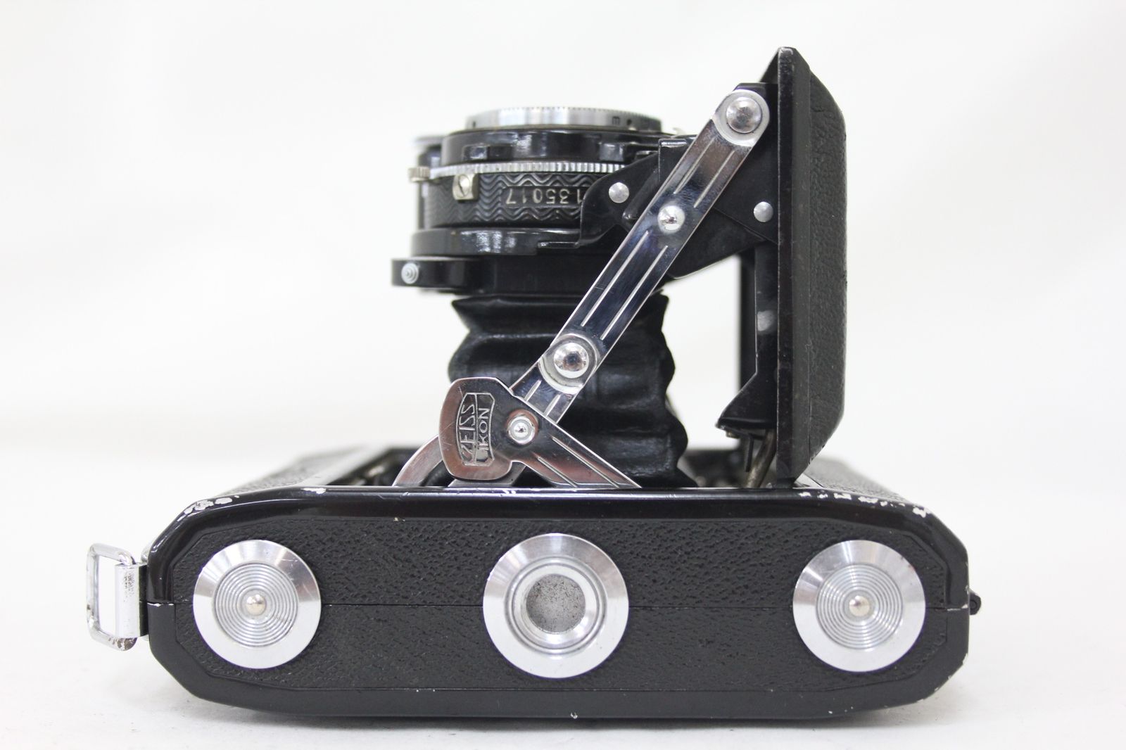 Carl Zeiss