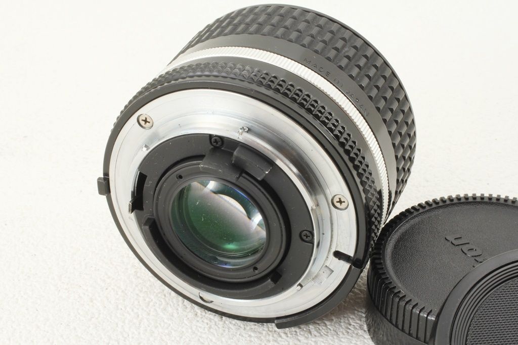 カメラ 極上品 NIKON ニコン Ai-s NIKKOR 24mm F2.8 単焦点 レンズ