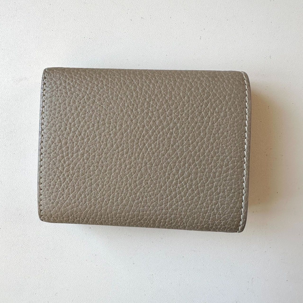 ボナベンチュラ　スモールウォレット三つ折り財布　中古　グレージュ×ベビーピンク 楽天市場】BONAVENTURA ボナベンチュラ スモールウォレット 3