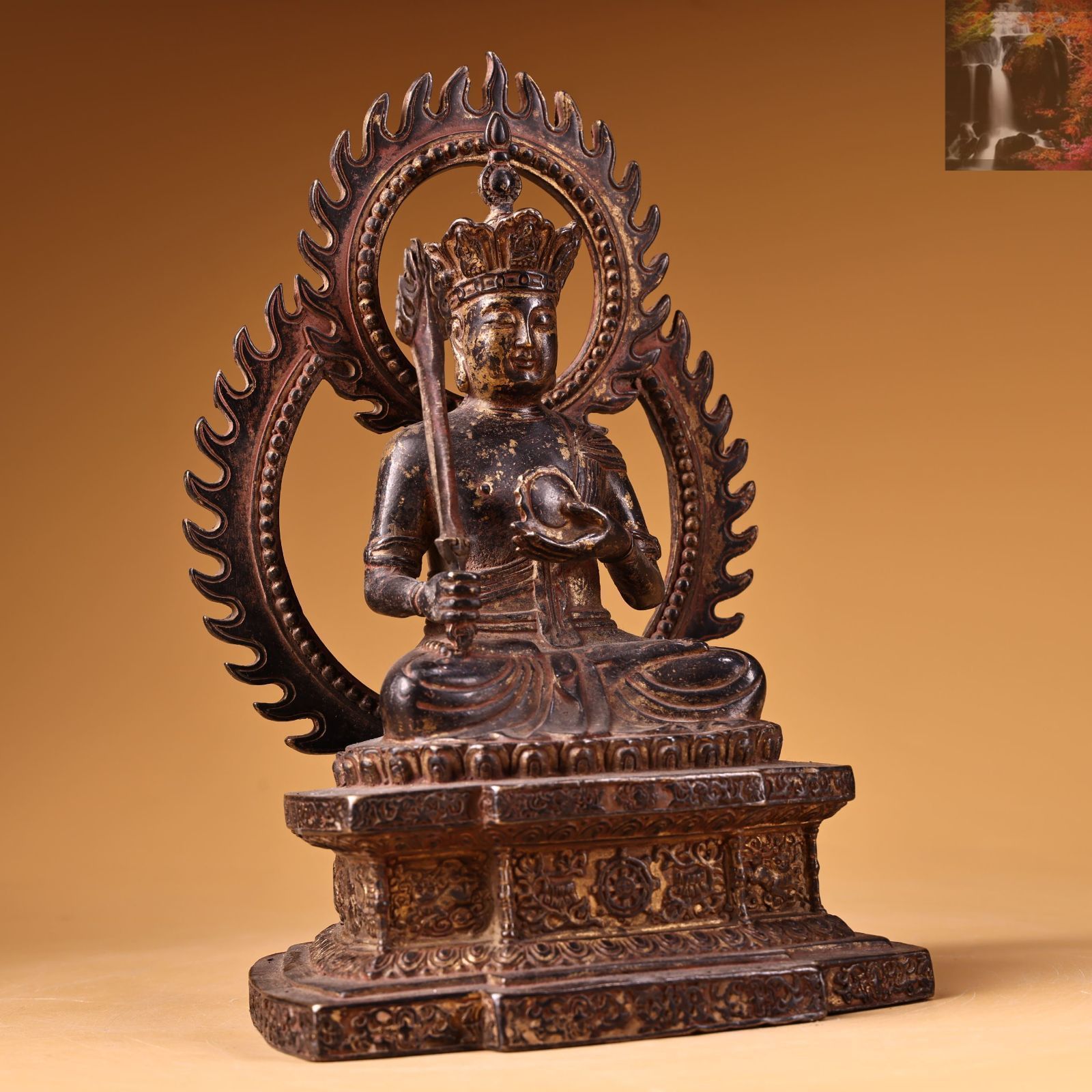 銅製 地蔵王菩薩 仏像 礼仏 供養 装飾品 工芸品 美術品 黄楊木 地蔵王菩薩 置物 仏像m