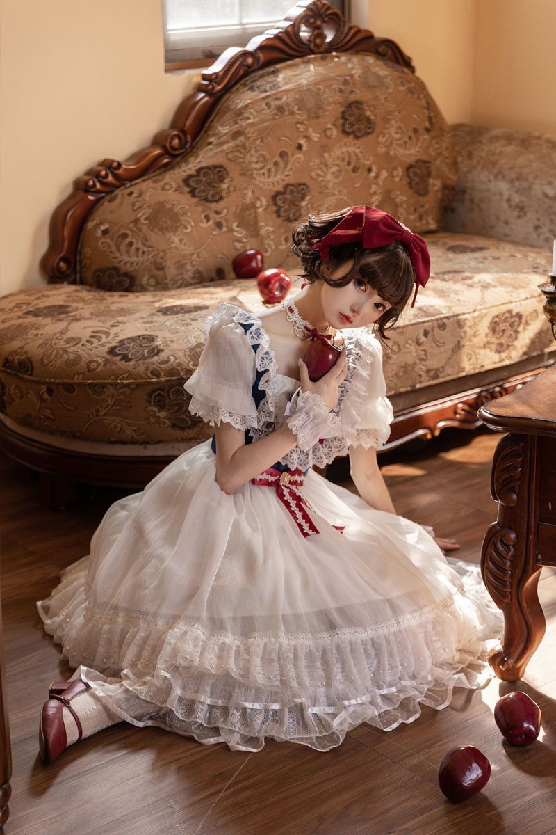 白雪姫モチーフ スノーホワイトドレス