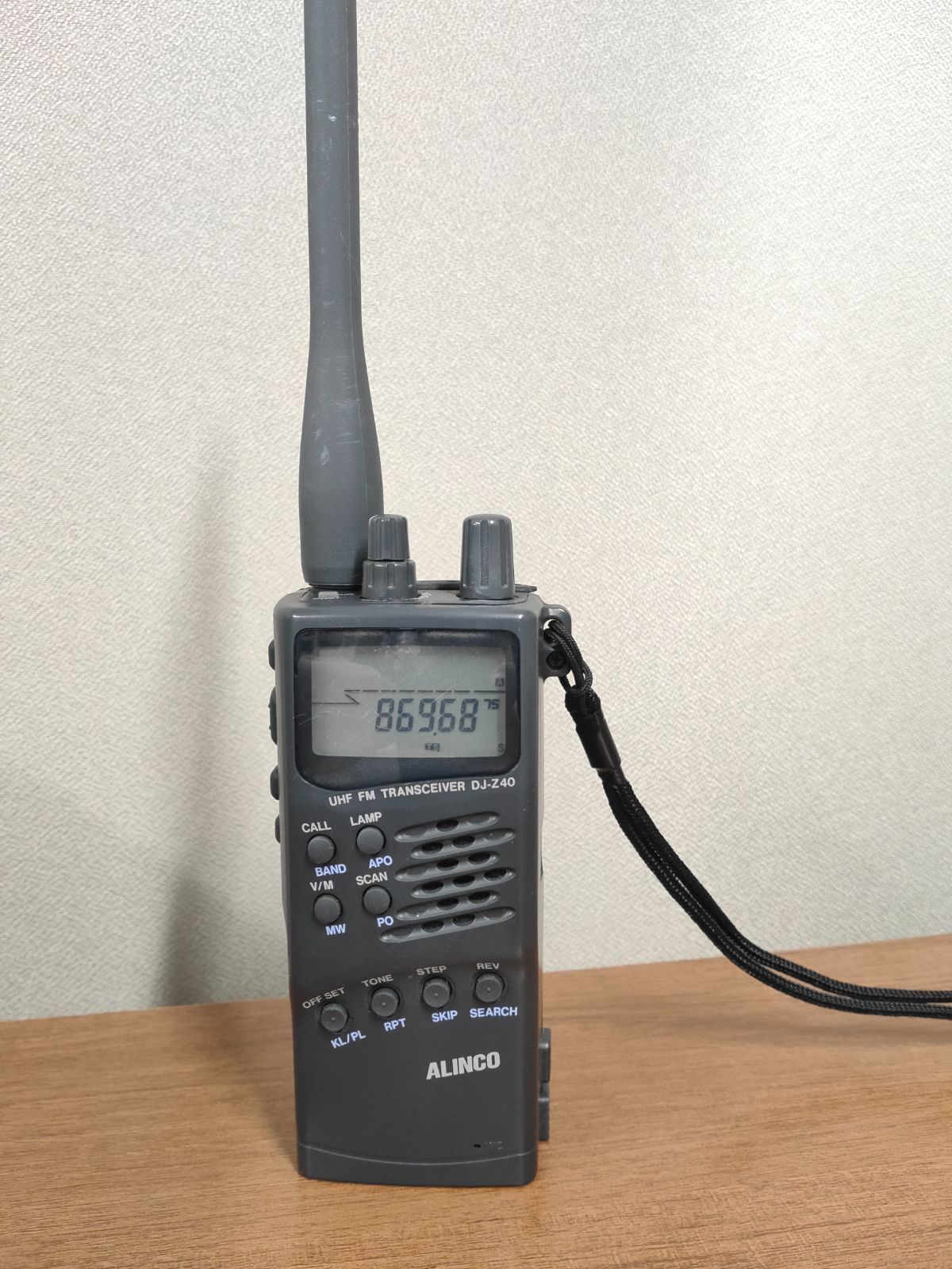 ALINCO DR-M40 アマチュア Alinco DJ-MD40, Alinco DJMD40 HT