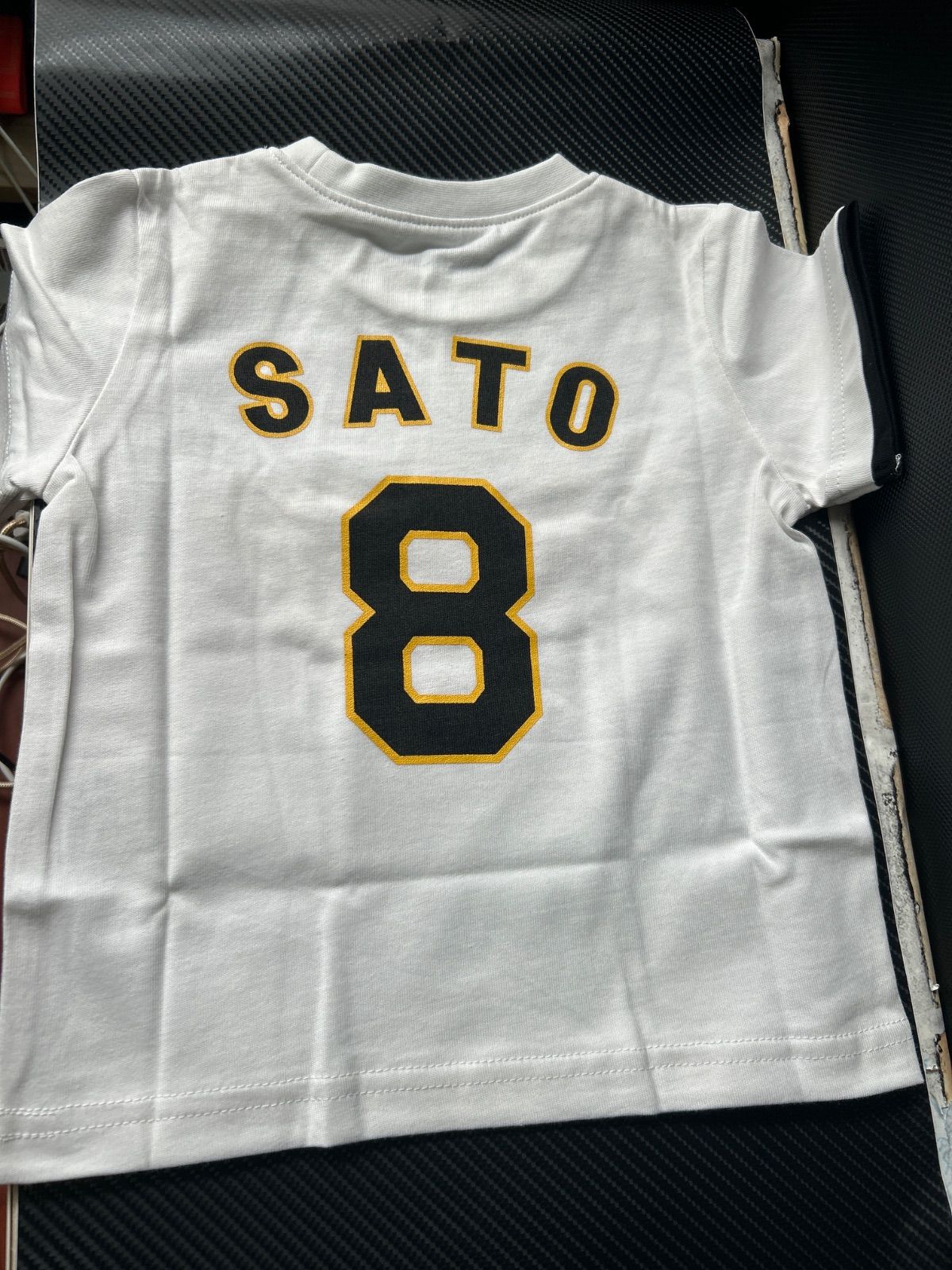 限定90周年ロゴ 背番号 Tシャツ 佐藤輝明 XLサイズ 人気商品!!】さとてる 阪神タイガース 佐藤輝明 背番号8 キッズ
