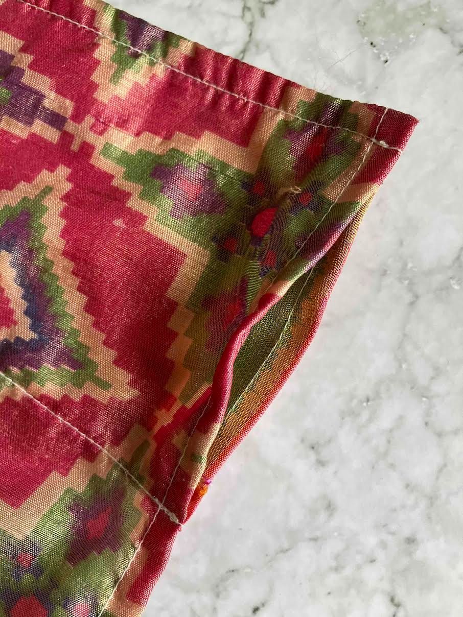 新品未使用 大判 インド シルクサリー インテリア カーテンにも シルク カーテン インドサリー #A9 シングル - メルカリ