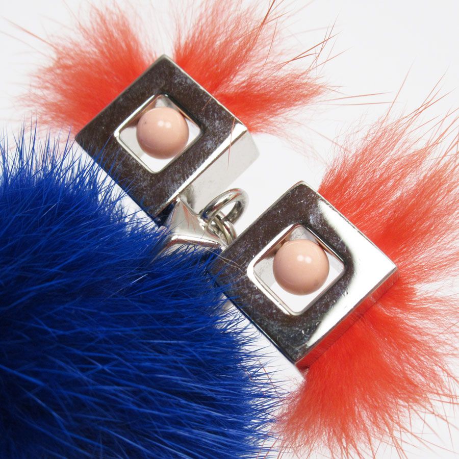 FENDI】フェンディ ポンポンチャーム バイカラー フェイクファー