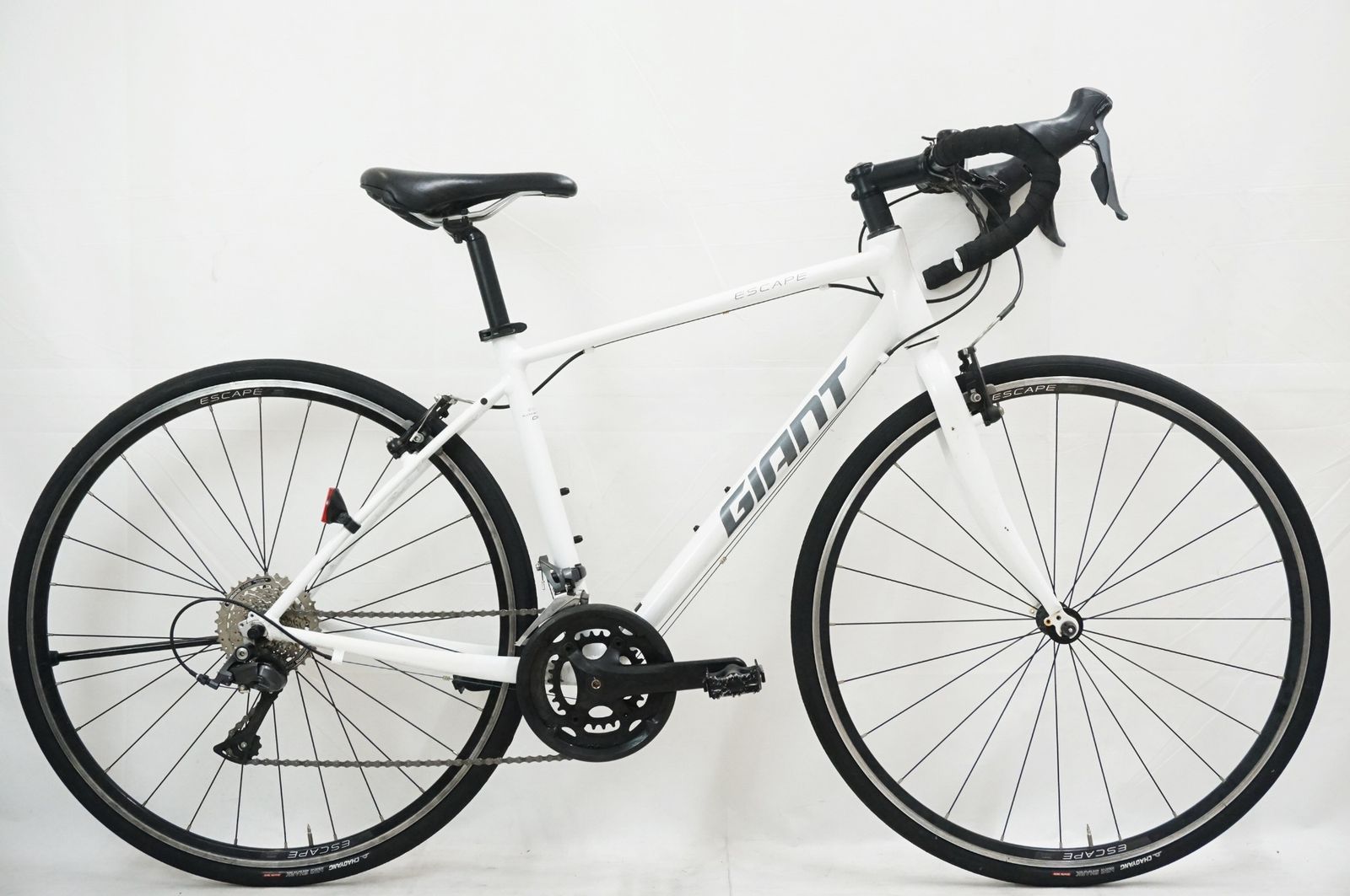 GIANT 「ジャイアント」 ESCAPE R DROP 2022年モデル ロードバイク
