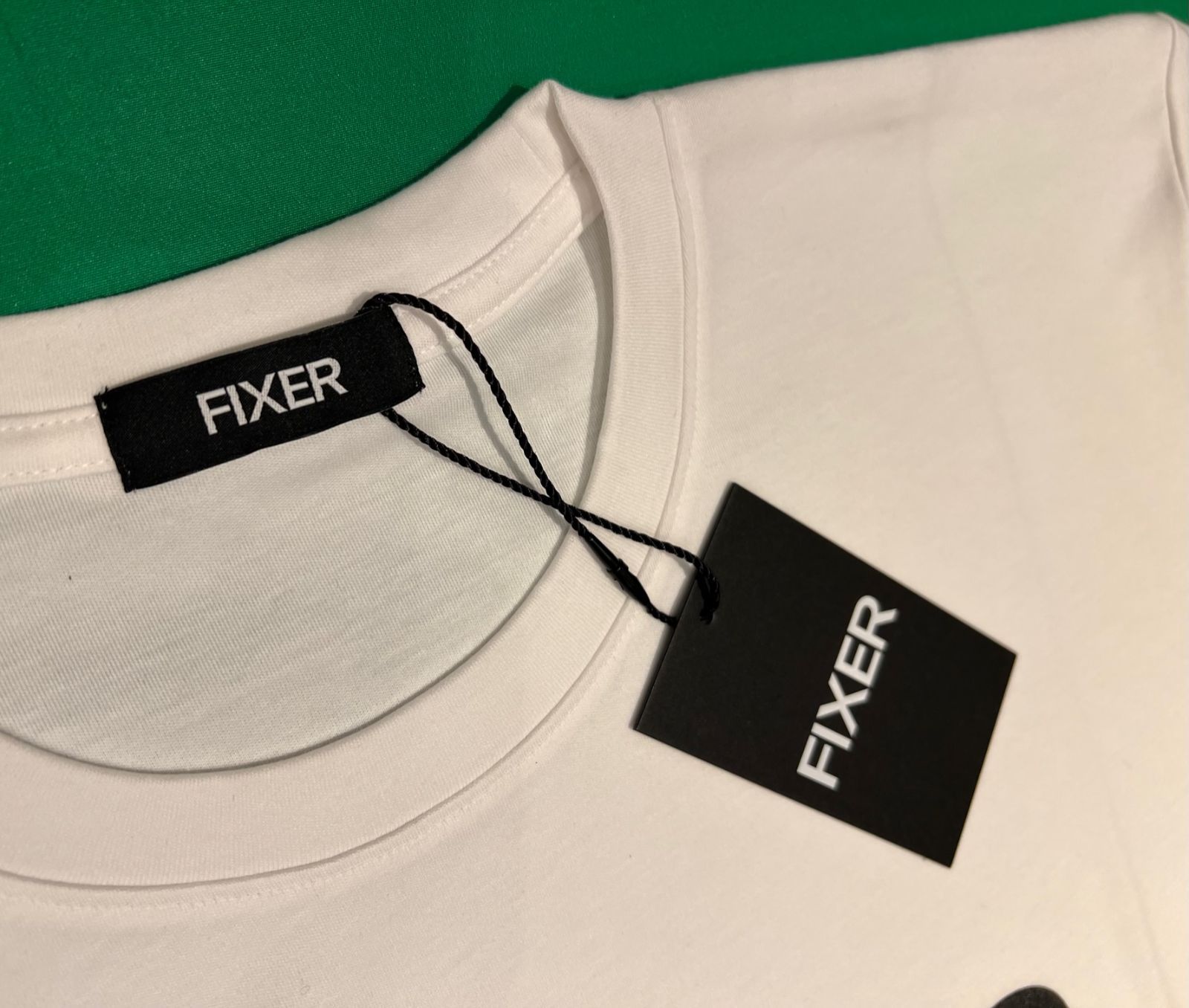 東京限定 FIXER Print Crew Neck T-shirt ロゴ Tシャツ フィクサー ホワイト - メルカリ