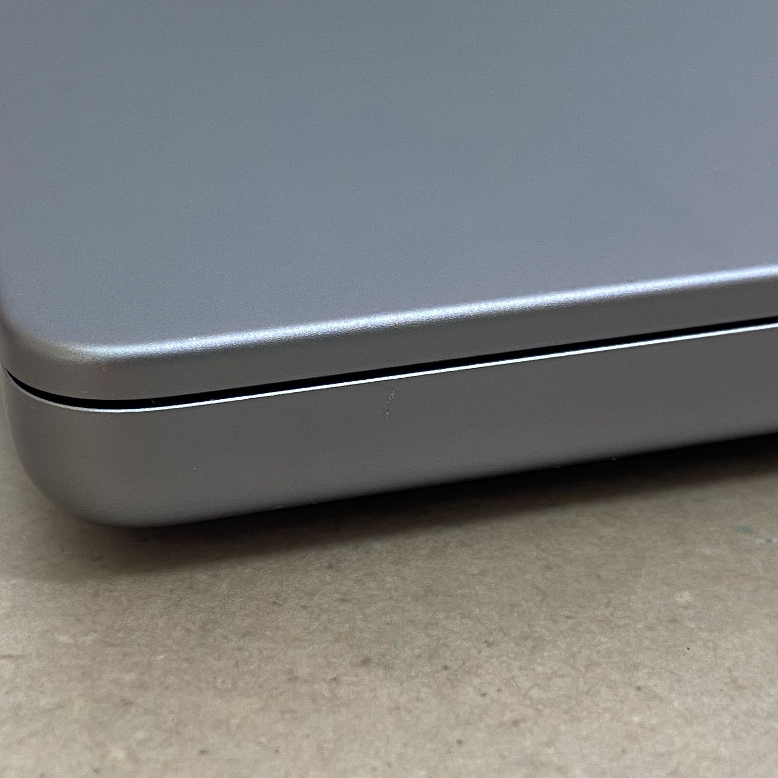 MacBookPro 2023 本体 バッテリー95%