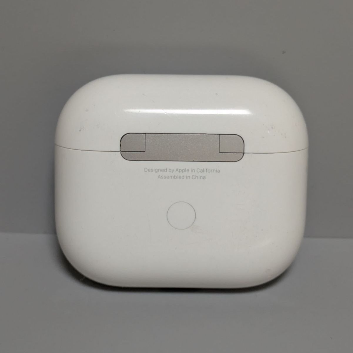 18」apple 第3世代 Airpods【 刻印あり MME73J/A A2566 MagSafe充電