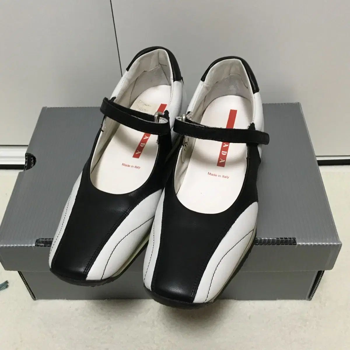 PRADA(プラダ) スポーツ MARY JANE(メリージェーン) スニーカーズ