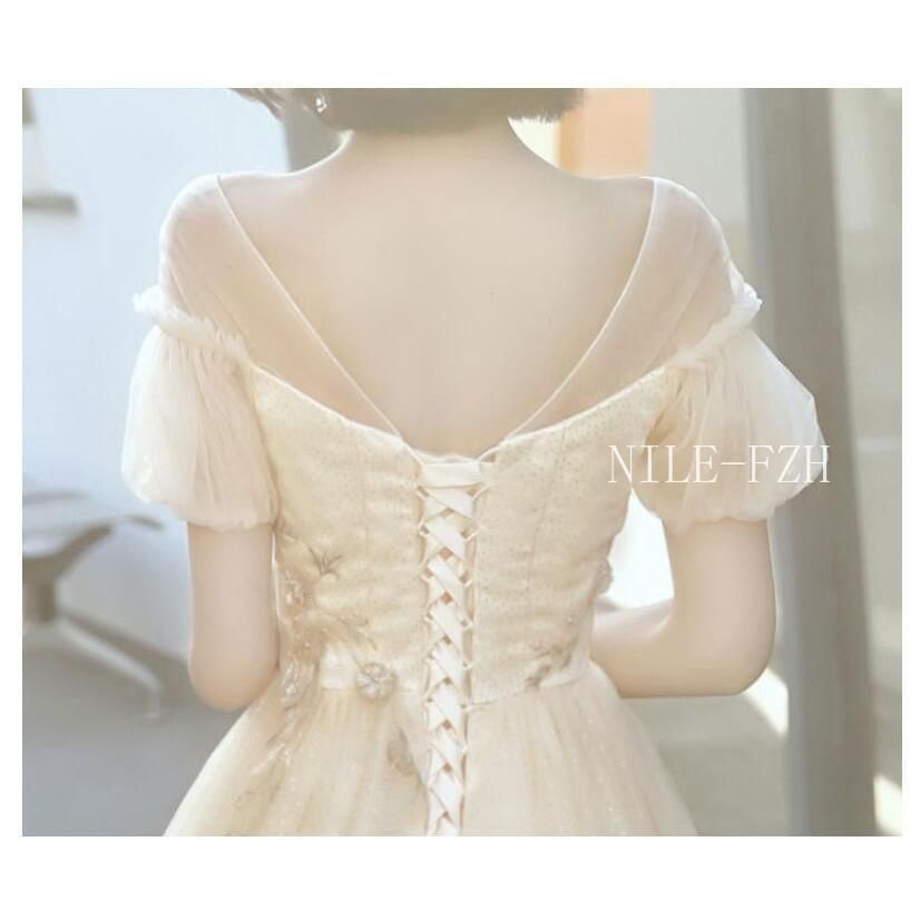 結婚式ドレス 20代