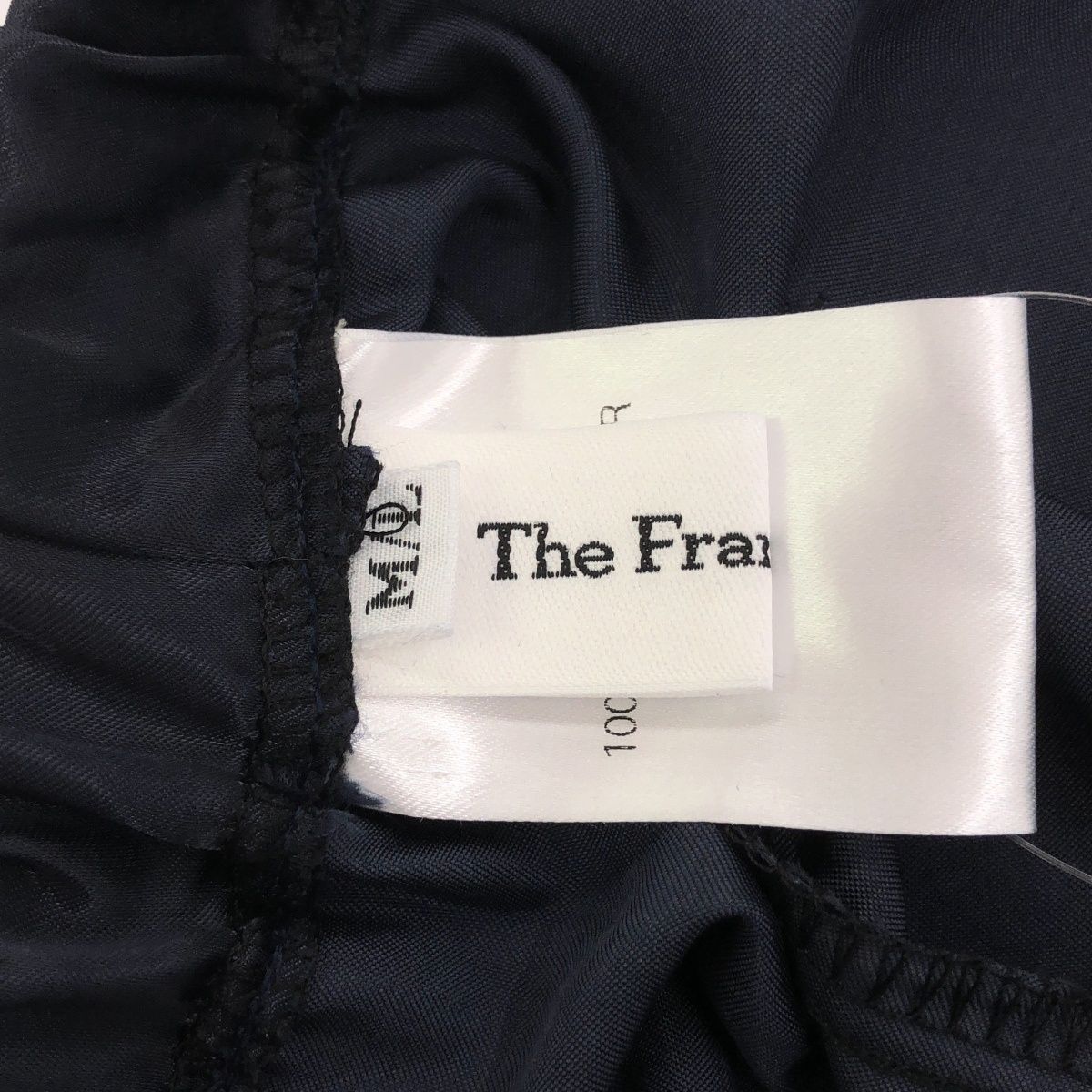 The Frankie Shop サテンワイドカーゴパンツ ネイビー The Frankie Shop サテンワイドカーゴパンツ ネイビー