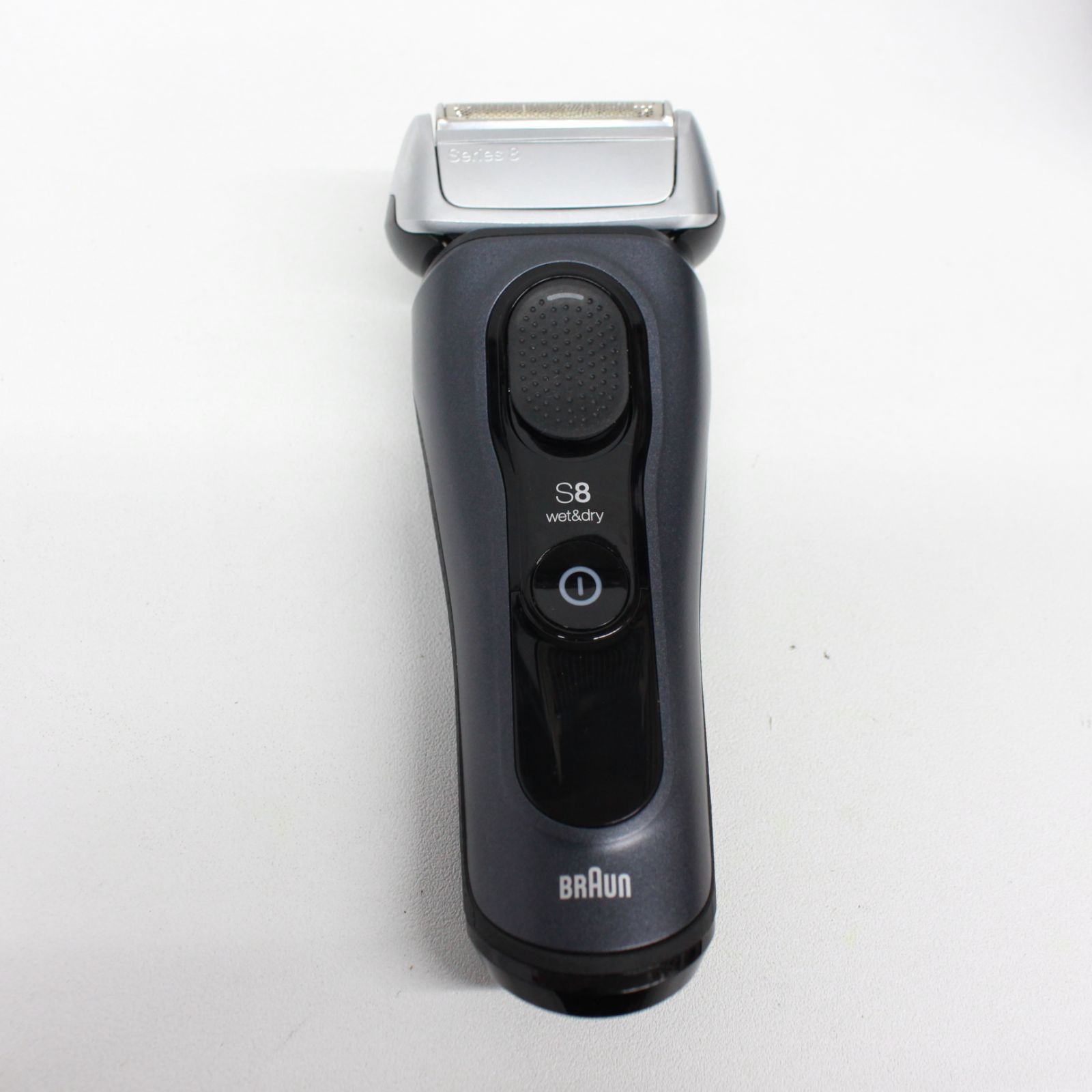 ブラウン シリーズ8 メンズ 電気シェーバー 3枚刃 シェーバーケース付モデル 8320S BRAUN（ブラウン） 電気シェーバー シリーズ8 洗浄器付きモデル 8663cc