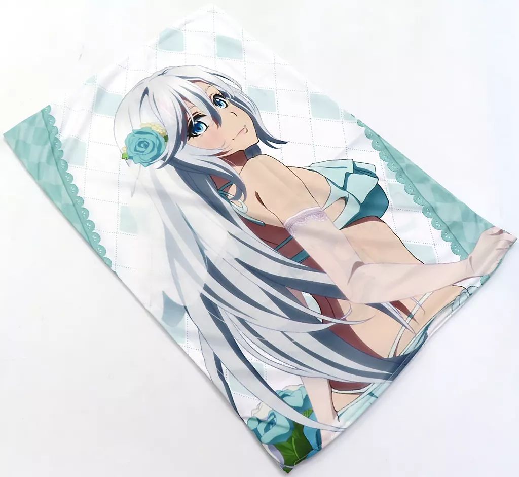 響けユーフォニアム　タペストリー　クッションカバー 中古】クッションカバー・ピローケース ラ・フォリア ウエディング水着