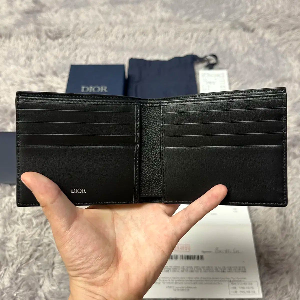 【美品】 ディオールオム 二つ折り財布 オブリークジャガード ブラック ディオールオム 二つ折り財布 Dior(ディオール) オブリーク 二つ折り