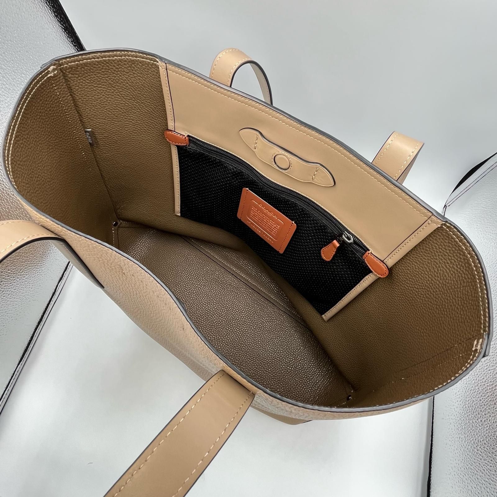COACH コーチ　ゴッサムトート　34 ライトベージュ COACH（コーチ）の「ゴッサム トート 34（トートバッグ）」 - WEAR