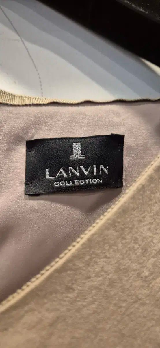LANVIN ランバン ベージュ 色 シャカシャカ素材 ワンピース