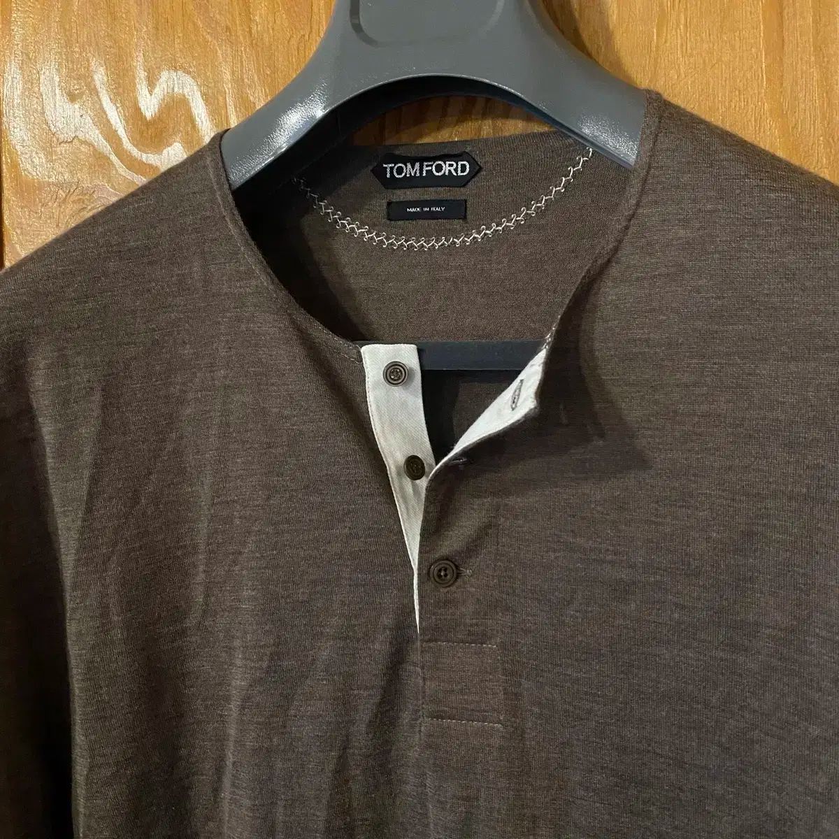 TOM FORD(トムフォード) カシミア 100 % ヘンリーネック ニット  