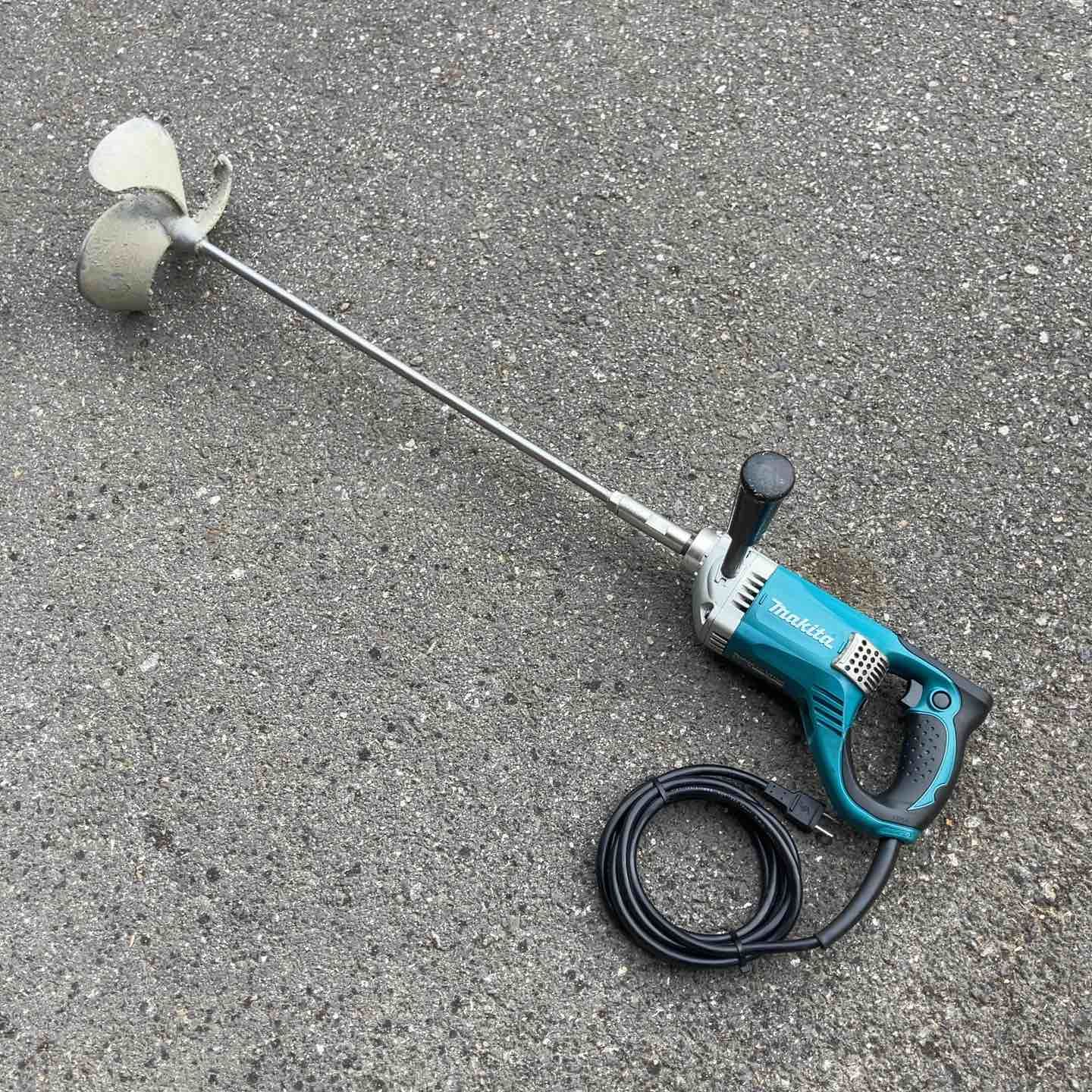 中古品】 マキタ/makita コンクリートかくはん機・UT1305 【桶川店 